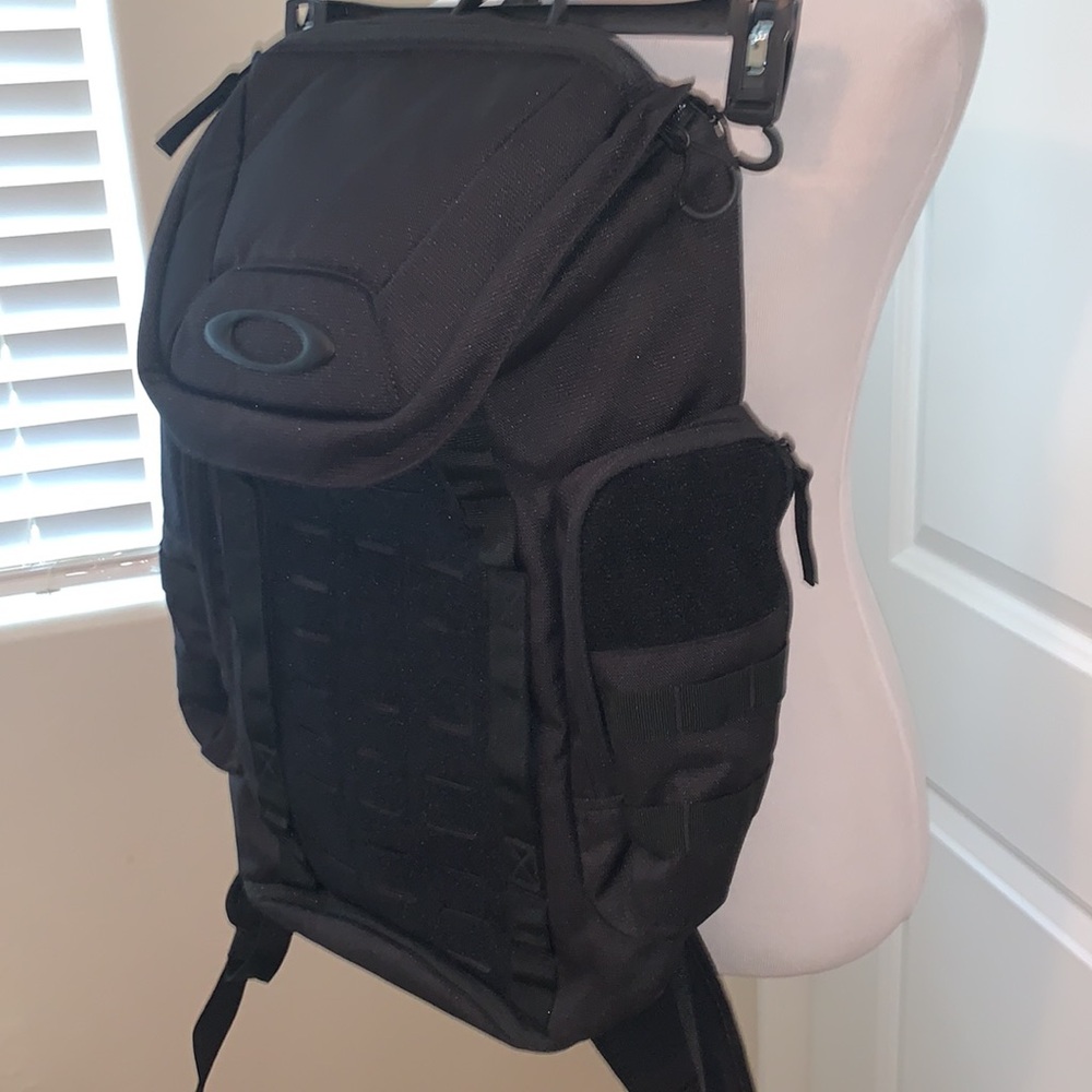 OAKLEY NEW LINK PACK MILITAC BLACK BACKPACK - Picture 2 of 9